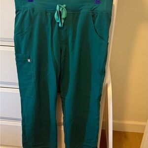 Figs high waisted petite yola hunter green scrub pants